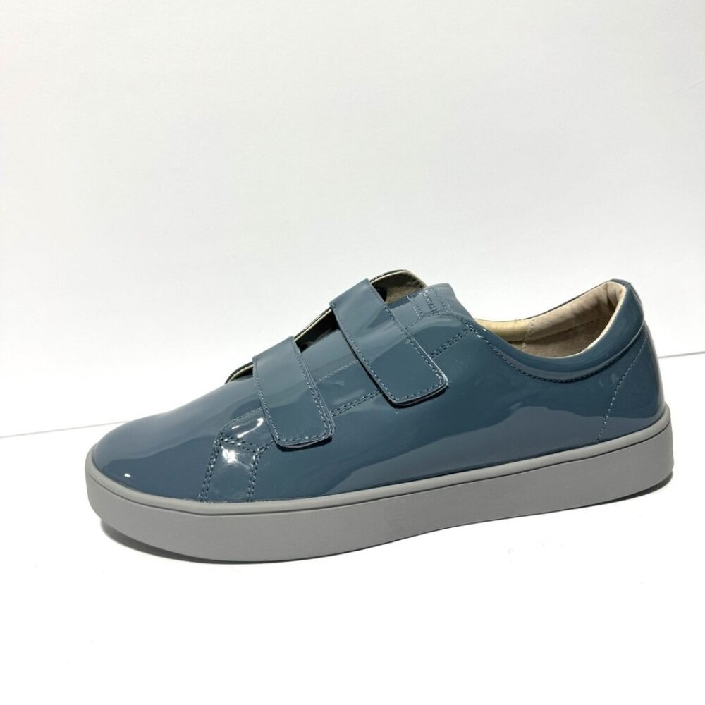 Revitalign Womens Malibu Patent Sneakers Size 12W